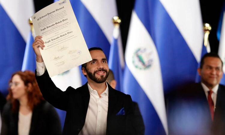 Nayib Bukele recibe credencial como presidente electo de El Salvador