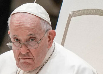 El Papa Francisco responde a los comentarios polémicos de sacerdotes españoles