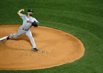 José Urquidy, baja sensible para los Astros en el inicio de la temporada de MLB por lesión