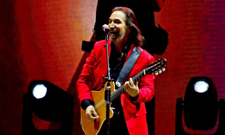 Marco Antonio Solís regresa a Monterrey en un concierto emotivo y memorable