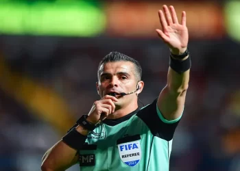 El clásico nacional entre América y Chivas se acerca: Hernández será el árbitro designado