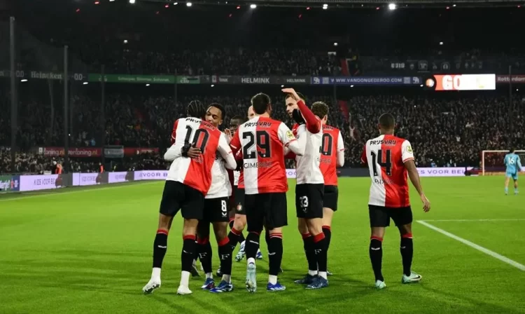 Feyenoord se sobrepone y avanza a la final de la Copa de los Países Bajos