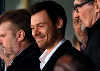 Harry Styles planea formar una familia con Taylor Russell