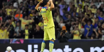 Azcárraga expresa deseo de retener a Henry Martín en el Club América