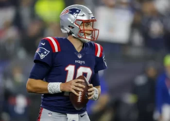 Cambio de era en los New England Patriots: Mac Jones traspasado a los Jacksonville Jaguars
