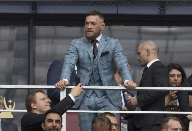 Conor McGregor expresa frustración por falta de transparencia en su regreso a UFC