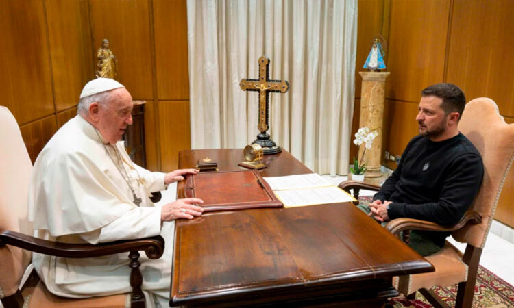 El papa Francisco insta a Ucrania a negociar el fin de la guerra con Rusia