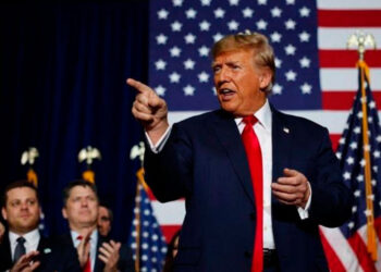 Trump asegura candidatura presidencial y arremete contra Biden en Twitter alternativo