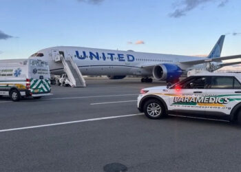 Turbulencia causa pánico en vuelo de United: pasajeros hospitalizados en Nueva York