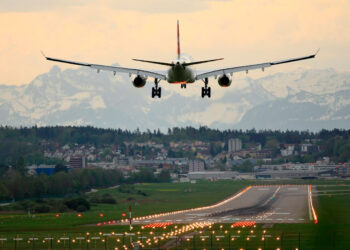 Prohibición de vuelos interiores en Francia causa pérdida de un millón de pasajeros anuales
