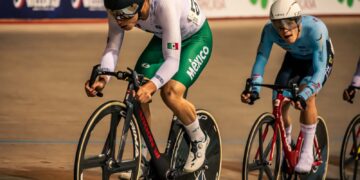 Fernando Gabriel Nava Romo brilla en el Trofeo Internacional de Pista Artur Lopes en Portugal