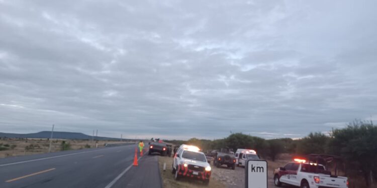 Muere militar en accidente carretero