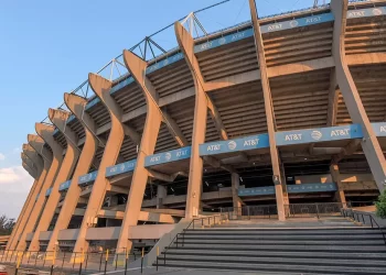 Cruz Azul y Chivas se enfrentarán en un choque épico en el Estadio Azteca