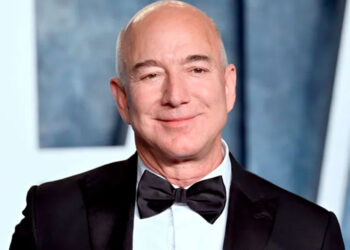 Jeff Bezos recupera el título de la persona más rica del mundo, superando a Elon Musk