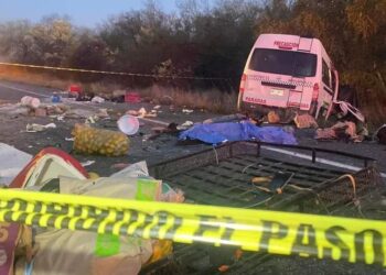 Choque frontal en carretera Cd. Victoria-Monterrey deja nueve muertos