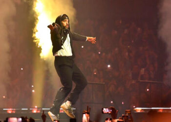 Bad Bunny deslumbra en Los Ángeles con su “Most Wanted Tour” lleno de sorpresas