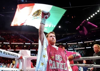 Canelo ya tiene rival, finalmente se confirma al tijuanense Jaime Munguía para la pelea de mayo