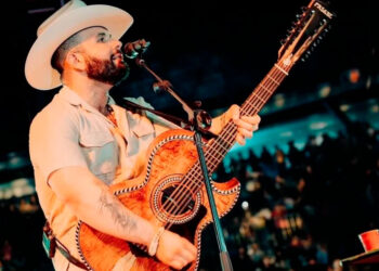 Escándalo en el concierto de Carín León: Apología del consumo de drogas desata polémica