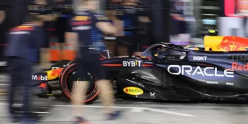 ‘Checo’ Pérez satisfecho con el segundo lugar en Baréin