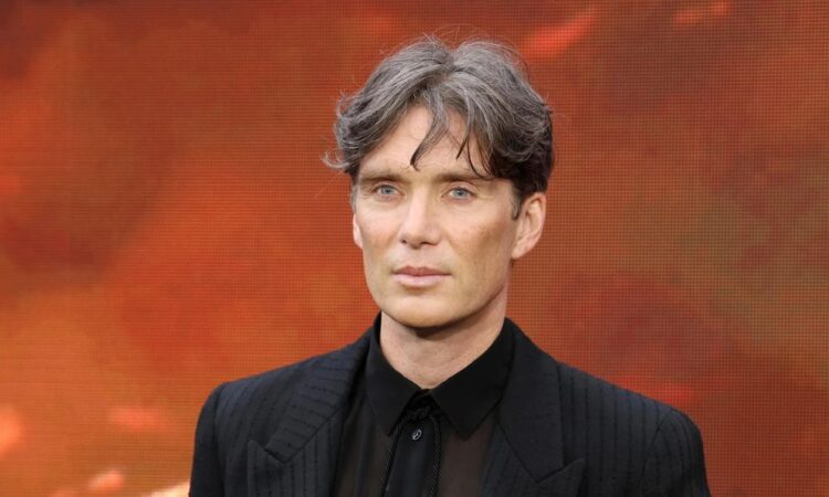 Cillian Murphy lidera la carrera por el Óscar a mejor actor, pero Paul Giamatti amenaza su reinado