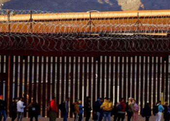 Corte de Apelaciones bloquea implementación de polémica ley migratoria en Texas