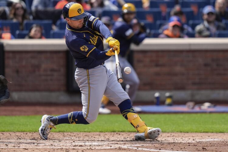 Los Cerveceros vencen a los Mets en un juego marcado por la polémica