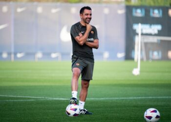 Deco revela planes y deseos del Barcelona para el futuro