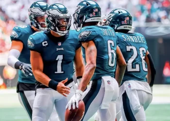 NFL no prohibirá el controversial ‘Tush Push’ utilizada por los Philadelphia Eagles