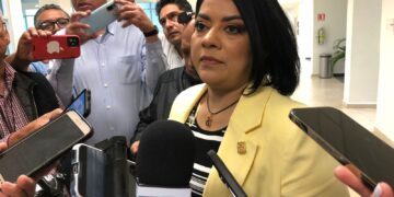 Presidenta del Congreso hará campaña sin pedir licencia