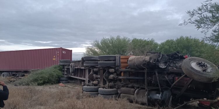 Muere militar en accidente carretero