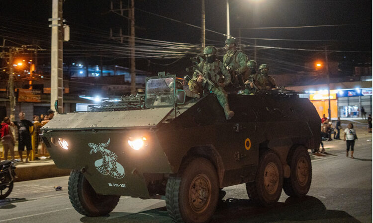 Motín en cárcel de Ecuador deja un muerto y cuatro heridos