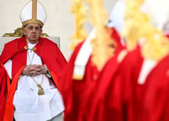 Papa Francisco evita discurso durante el Domingo de Ramos debido a problemas de salud