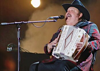 Ramón Ayala anuncia su retiro de los escenarios con la gira “El Principio de un Final”