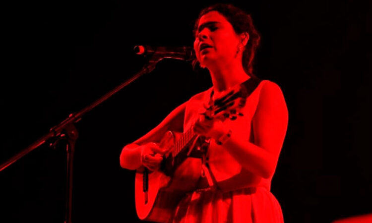 Silvana Estrada y José Madero conmueven al Vive Latino con mensajes de esperanza y dolor