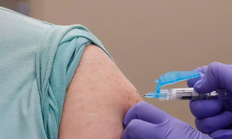 Hombre alemán recibe 217 dosis de vacuna COVID