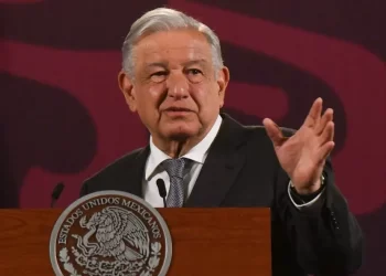 Van 200 solicitudes de protección a candidatos por elecciones en México: AMLO