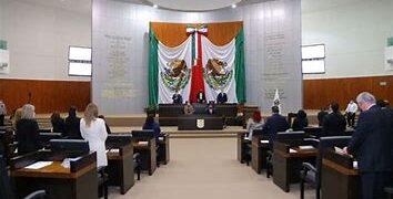 Tardío arranque se sesión en el Congreso Local y se rompe el quórum legal