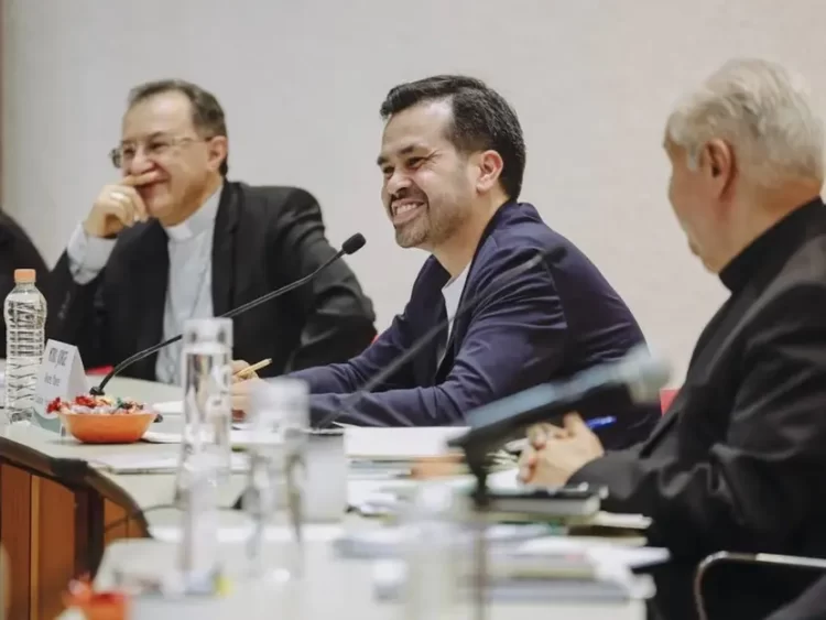 Álvarez Máynez se compromete con Episcopado Mexicano a trabajar por la seguridad del país