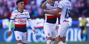 Chivas supera ‘prueba de fuego’ y vence a Pachuca como visitante