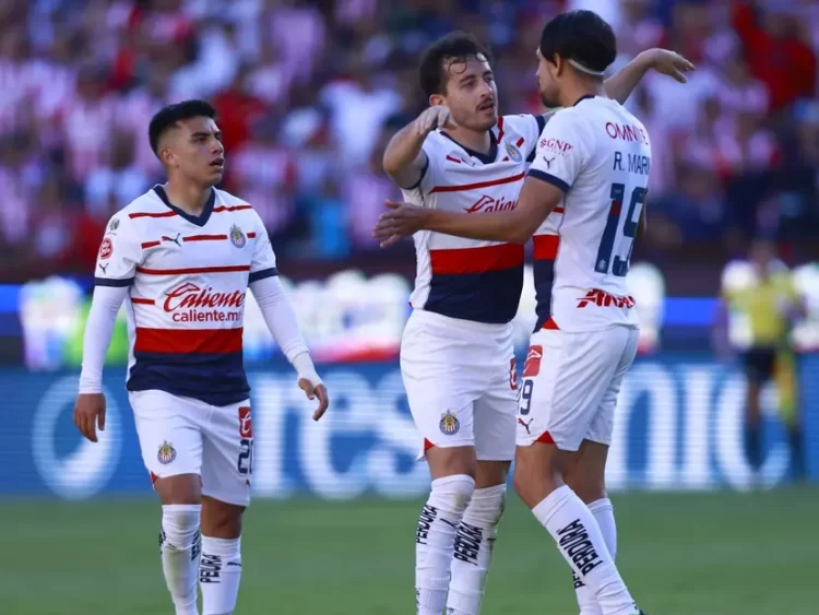 Chivas supera ‘prueba de fuego’ y vence a Pachuca como visitante