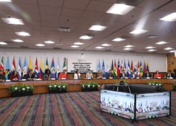 Llaman parlamentarios de América Latina y el Caribe a dignificar trato a migrantes de la región