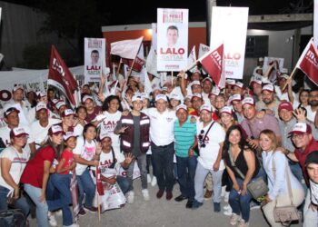 En la Col. Marte R. Gómez refrendan voto de confianza a Lalo Gattás y Morena.