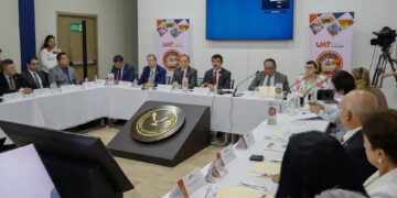 Fortalece Rector de la UAT plan de trabajo institucional dialogando en Facultades y Escuelas