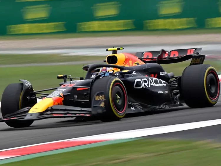 ‘Checo’ Pérez es tercero en el Sprint del GP de China; Verstappen vence
