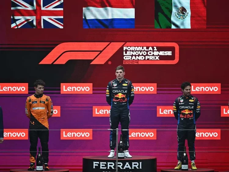 ¡Podio para ‘Checo’ Pérez! Tercero en el GP de China; Verstappen lo gana