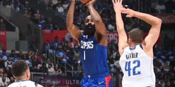 Clippers logran ‘domar’ a Mavericks en primer duelo de Playoffs