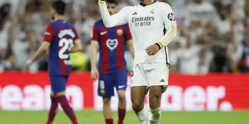 Real Madrid apaga las esperanzas del Barcelona y acaricia el título