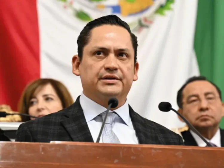 Ramos Franco hace un llamado a empresas para que adopten plásticos compostables