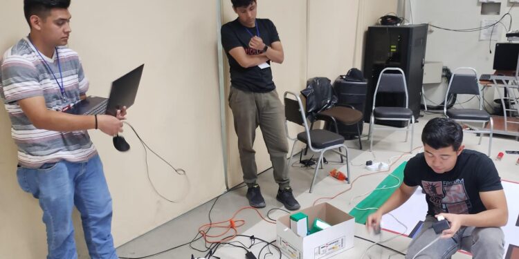 Alumnos de la UAT obtienen el primer lugar en el Torneo Mexicano de Robótica