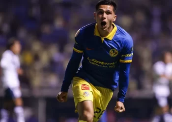 América se impone a Puebla con rotaciones; aún no asegura el liderato